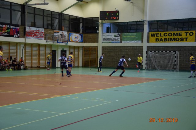 6 rundahyg 19